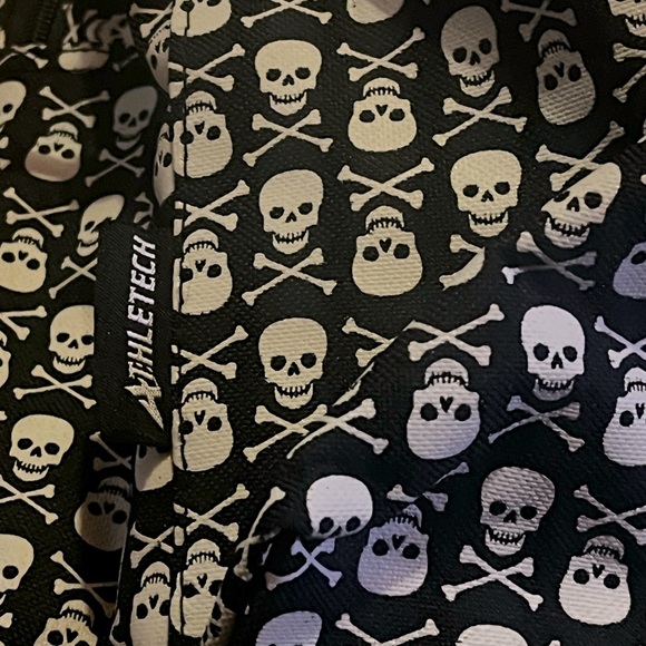 Skull Pattern Backpack☠️ - Picture 3 of 5